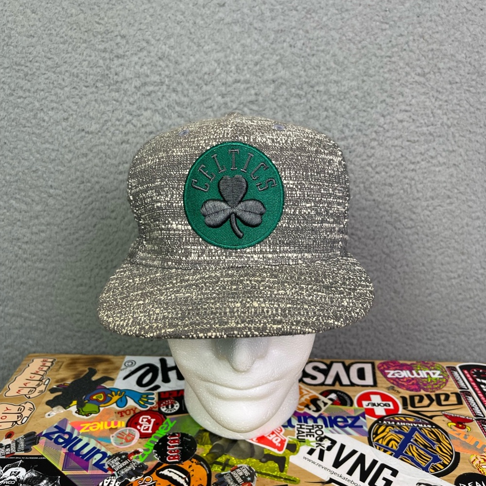 Boston Celtics Mitchell‎ & ness SnapBack hat - Picture 2 of 8